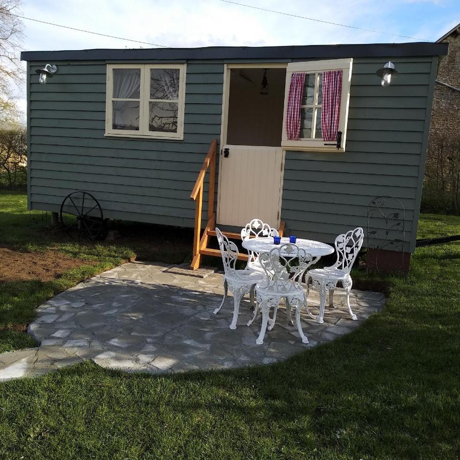 The English Shepherds Hut @ Les Aulnaies Echauffour Kültér fotó